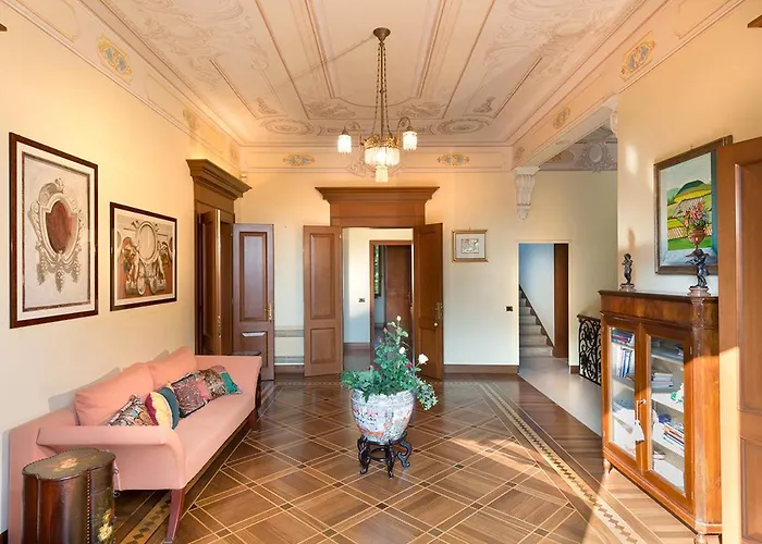 Paola Villa Sabbioncello